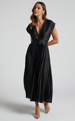 Della Midi Dress – Black Plunging Neckline Pleated Dress with Short Sleeves
