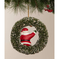 Kitschmas Santa in Wreath