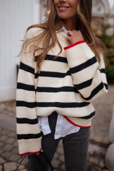 Ariba sweater with lines