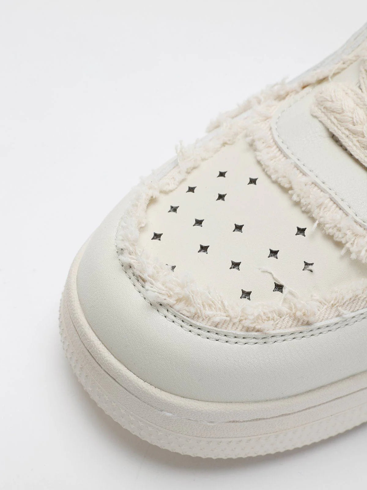 StarryClimb Star Appliqué Skate Shoes