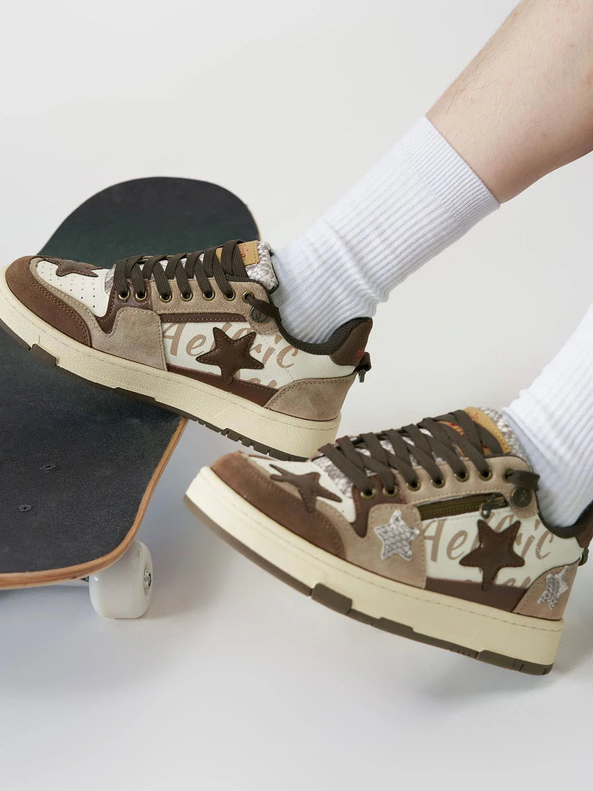 StarryClimb Vintage Star Patchwork Skate Shoes
