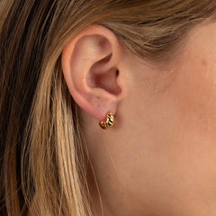 ULRIKKA GOLDEN HUGGIE EARRING