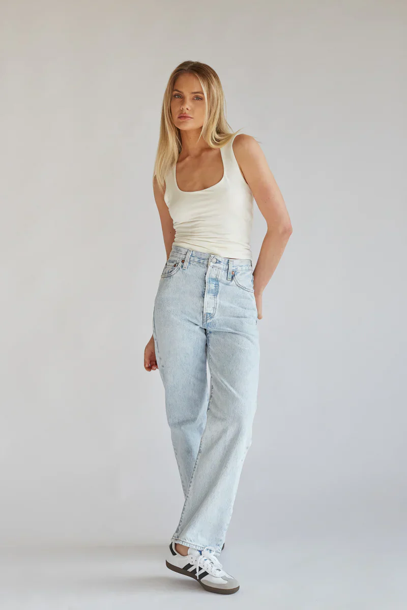 Levi's Ribcage Straight Ankle Jeans Ojai Shore