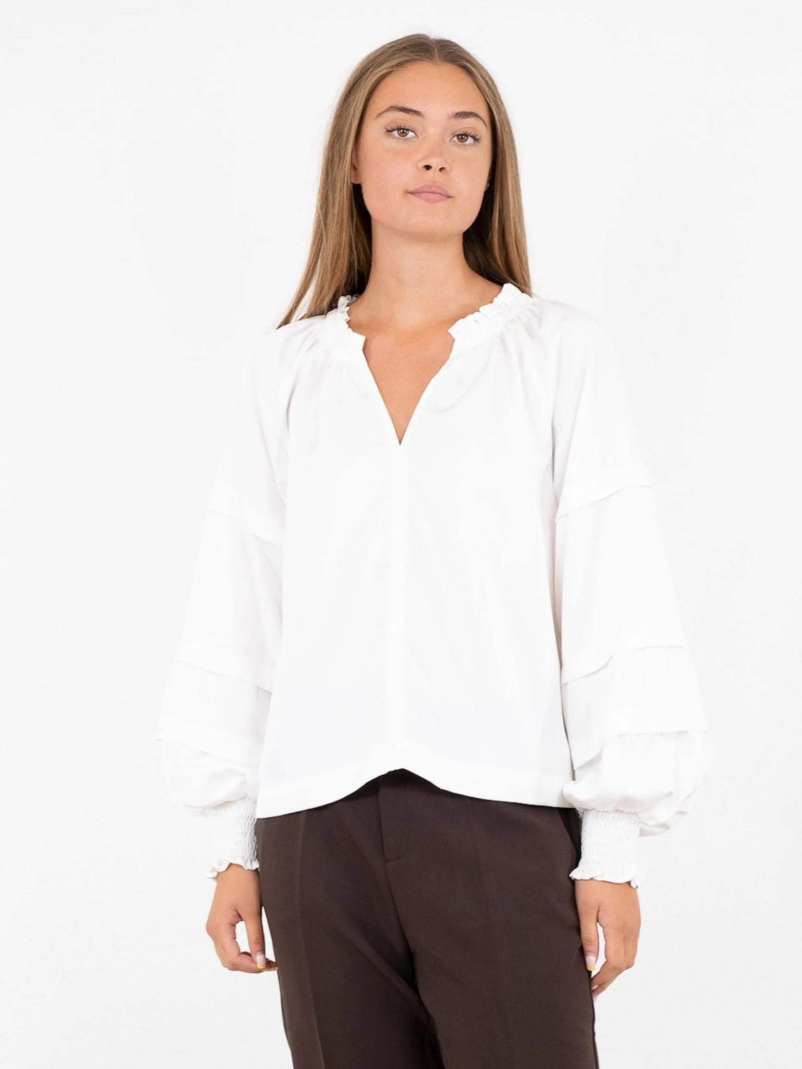 Neo Noir - Junilla Solid Blouse Off White